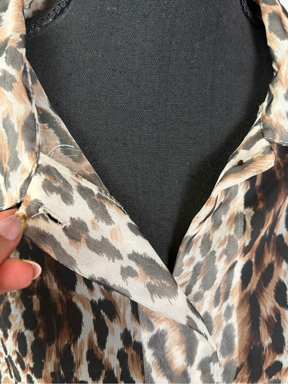 Vintage Notations Sheer Leopard Print Button Up Blouse Oversized Glam XL-2X - Picture 4 of 10